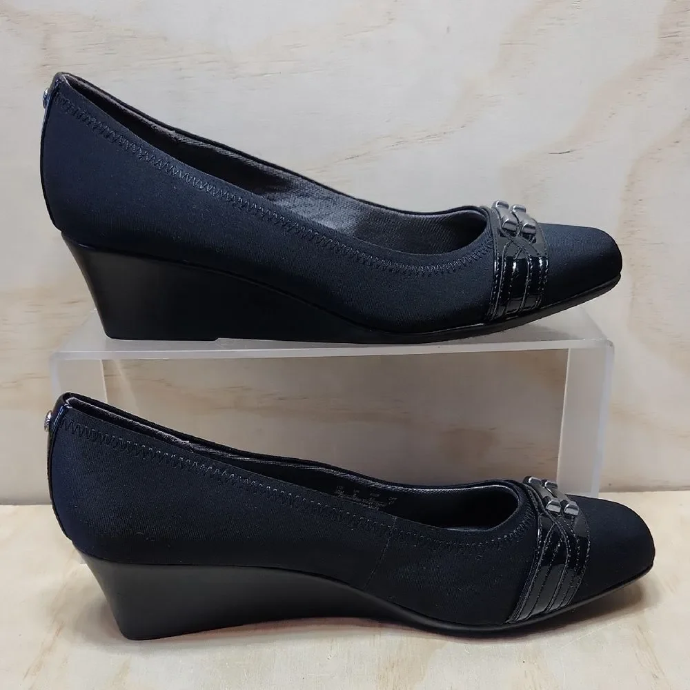 Life Stride Gratitude Black Wedge Shoes Women 10 Silver Metal Accent 1.75” Heel
